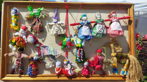 Мастера-кукольники и победители конкурса «Кукольная мастерская» поделились своими навыками с участниками площадки «Мастеровые Сростки»