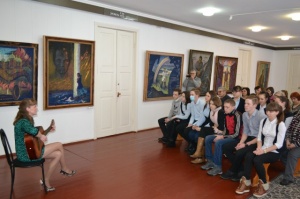 В музее Шукшина открылась выставка Илзе Рудзите «Большая совесть»