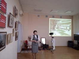 В музее-заповеднике В.М. Шукшина открылась выставка «Мне везло на умных и добрых людей».