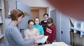 Волонтеры музея-заповедника В.М. Шукшина знакомятся с музейными фондами