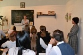 Министр культуры Алтайского края Елена Безрукова провела урок «Разговор о вечном…» для старшеклассников Сростинской школы.